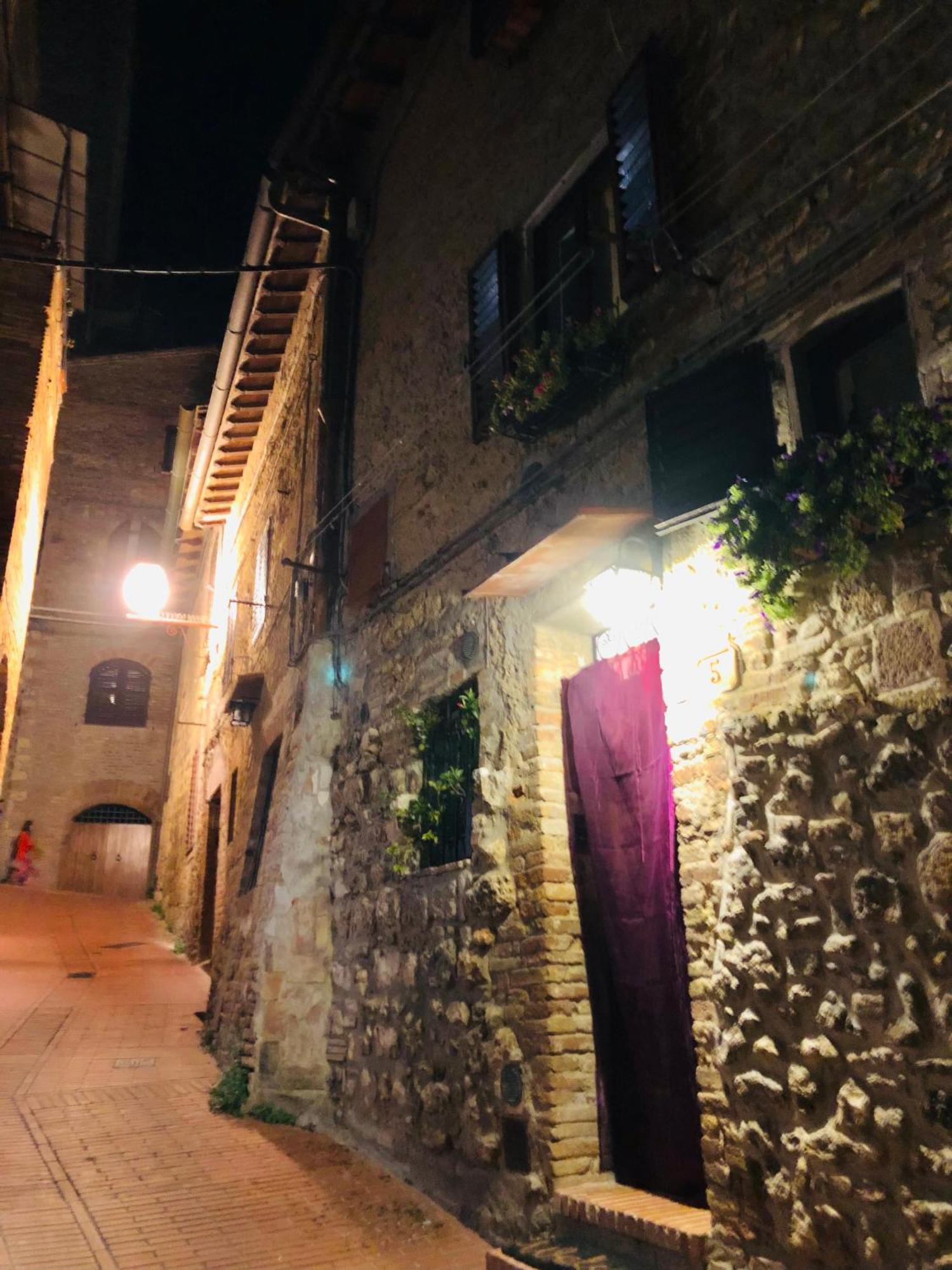 Casa Nel Centro Storico Apartman San Gimignano Kültér fotó